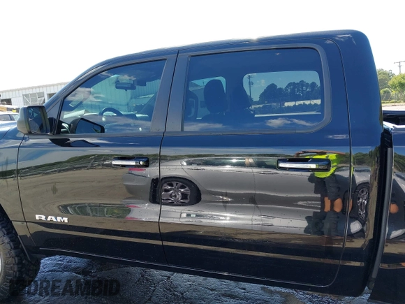 2020 Ram 1500 Big Horn with VIN 1C6RRFFG8LN120583, listed as a IAAI auction lot 42320101 with 55,263 mi miles and . Bid and sale history available at DreamBid. Image 14.