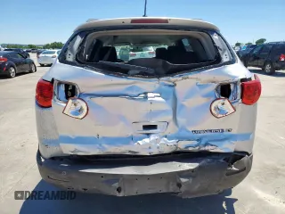 2012 Chevrolet Traverse 1LT z VIN 1GNKVGED5CJ254503, wystawiony jako Copart lot #57509375 z przebiegiem 210 388 mil mil oraz Szkoda całkowita • Salvage title. Historia ofert i sprzedaży dostępna na DreamBid. Obrazek 6.