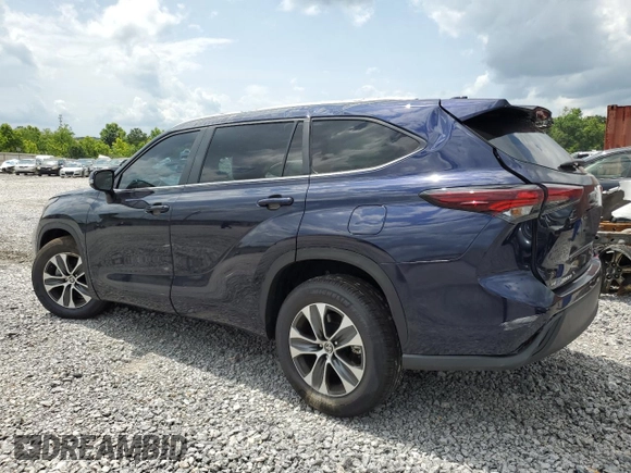 2024 Toyota Highlander LE with VIN 5TDKDRAH5RS544722, listed as a Copart auction lot 61408755 with 13,673 mi miles and Salvage title. Bid and sale history available at DreamBid. Image 2.