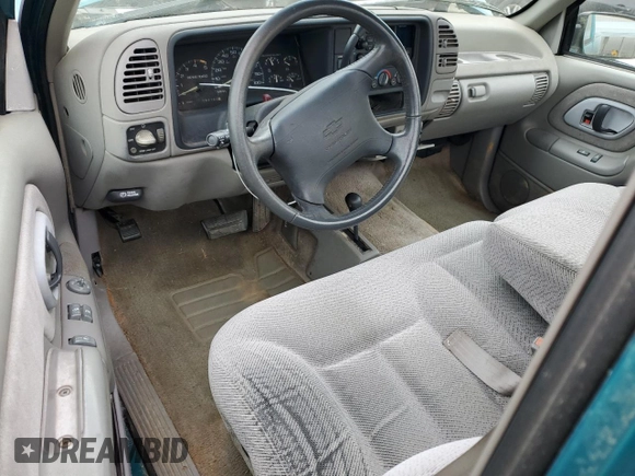 1995 Chevrolet Silverado 1500 with VIN 1GCEK14K0SZ257742, listed as a Copart auction lot 42437355 with 183,760 mi miles and Salvage Title. Bid and sale history available at DreamBid. Image 8.