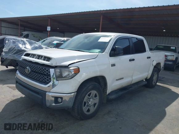 2018 Toyota Tundra 2WD SR5 with VIN 5TFEY5F12JX229395, listed as a IAAI auction lot 41860401 with 211,706 mi miles. Bid and sale history available at carsss.com. Image 17.