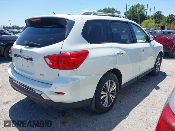 2018 Nissan Pathfinder SV with VIN 5N1DR2MN3JC620443, listed as a IAAI auction lot 42065523 with 137,449 mi miles. Bid and sale history available at carsss.com. Image 4.
