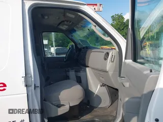 2014 Ford Econoline Cargo Commercial with VIN 1FTNS2EW7EDA04202, listed as a IAAI auction lot 42720940 with 167,356 mi miles and . Bid and sale history available at DreamBid. Image 5.