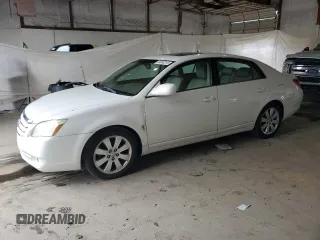 2006 Toyota Avalon XL with VIN 4T1BK36B66U109881, listed as a Copart auction lot 64883215 with 260,921 mi miles and Clean title. Bid and sale history available at DreamBid. Image 1.