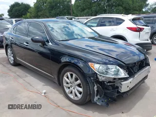 2008 Lexus LS 460 z VIN JTHBL46F585082517, wystawiony jako IAAI lot #42514741 z przebiegiem Nie podano mil oraz . Historia ofert i sprzedaży dostępna na DreamBid. Obrazek 1.