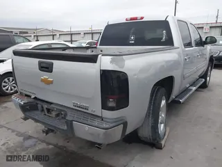2012 Chevrolet Silverado 1500 LT with VIN 3GCPCSE02CG192161, listed as a IAAI auction lot 41287598 with 284,698 mi miles. Bid and sale history available at carsss.com. Image 4.
