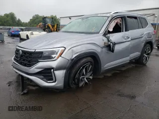 2024 Volkswagen Atlas SEL Premium R-Line with VIN 1V2FR2CA9RC555829, listed as a Copart auction lot 58841885 with 6,535 mi miles and Salvage title. Bid and sale history available at DreamBid. Image 1.