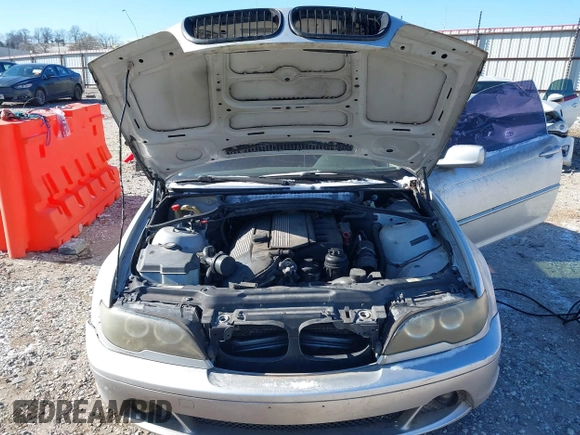 2004 BMW 3 Series 325Ci with VIN WBABD33414JY97372, listed as a IAAI auction lot 41267788 with 272,663 mi miles and . Bid and sale history available at carsss.com. Image 10.