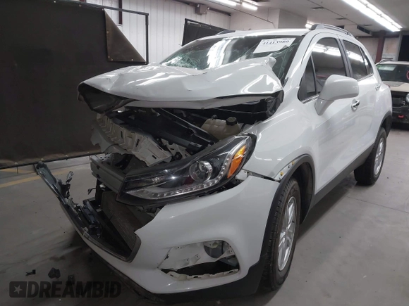 2020 Chevrolet Trax LT with VIN KL7CJPSB6LB005596, listed as a IAAI auction lot 41413980 with 1 mi miles. Bid and sale history available at carsss.com. Image 16.