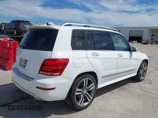 2015 Mercedes-Benz GLK 350 z VIN WDCGG5HB3FG419872, wystawiony jako IAAI lot #42301900 z przebiegiem 193 840 mil mil oraz . Historia ofert i sprzedaży dostępna na DreamBid. Obrazek 4.