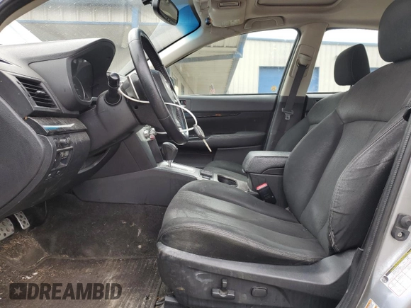 2014 Subaru Legacy Special Sports z VIN 4S3BMBH65E3037052, wystawiony jako Copart lot #51887625 z przebiegiem 216 690 mil mil oraz Szkoda całkowita • Salvage title. Historia ofert i sprzedaży dostępna na DreamBid. Obrazek 7.