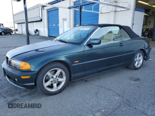 2003 BMW 3 Series 325Ci with VIN WBABS33423JY44040, listed as a Copart auction lot 88942165 with 162,105 mi miles and Salvage Title. Bid and sale history available at carsss.com. Image 1.