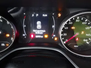 2020 Jeep Compass Latitude with VIN 3C4NJDBB8LT231115, listed as a IAAI auction lot 41254345 with 95,721 mi miles. Bid and sale history available at carsss.com. Image 15.