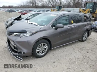 2022 Toyota Sienna XLE with VIN 5TDJRKEC7NS098165, listed as a Copart auction lot 87322464 with 212,491 mi miles and Salvage Title. Bid and sale history available at carsss.com. Image 1.