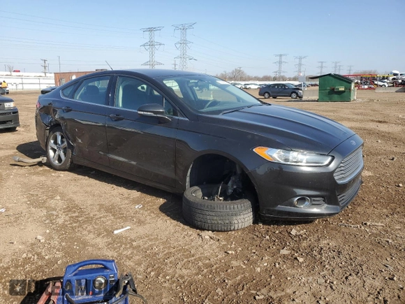 2015 Ford Fusion SE with VIN 3FA6P0H75FR231515, listed as a Copart auction lot 52580695 with 98,444 mi miles and Salvage Title. Bid and sale history available at carsss.com. Image 4.