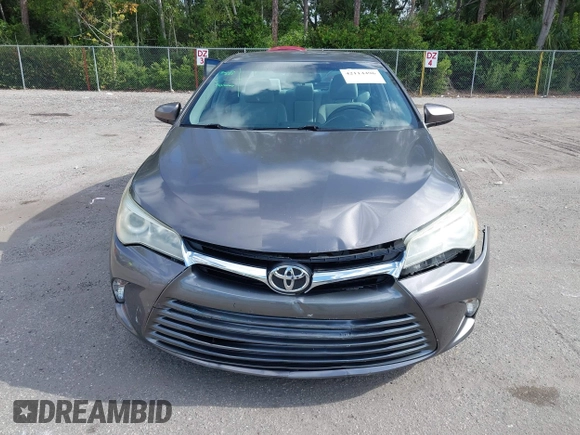 2015 Toyota Camry XLE with VIN 4T1BF1FK1FU069640, listed as a IAAI auction lot 42114496 with 67,702 mi miles and . Bid and sale history available at carsss.com. Image 12.