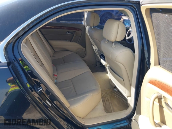 2008 Acura RL Tech Pkg with VIN JH4KB16608C003770, listed as a IAAI auction lot 41862923 with 65,539 mi miles. Bid and sale history available at carsss.com. Image 8.