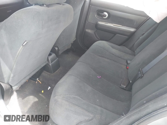 2011 Nissan Versa SL z VIN 3N1BC1CP3BL402120, wystawiony jako IAAI lot #42006620 z przebiegiem 147 023 mil mil oraz . Historia ofert i sprzedaży dostępna na DreamBid. Obrazek 8.