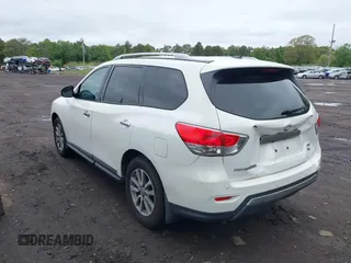 2014 Nissan Pathfinder S z VIN 5N1AR2MM4EC641494, wystawiony jako IAAI lot #42298487 z przebiegiem 142 360 mil mil oraz . Historia ofert i sprzedaży dostępna na DreamBid. Obrazek 3.