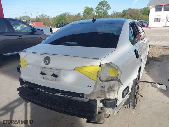 2018 Volkswagen Passat V6 GT with VIN 1VWJM7A39JC030184, listed as a IAAI auction lot 41198533 with 73,748 mi miles. Bid and sale history available at carsss.com. Image 4.