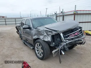 2013 GMC Sierra 1500 SLE z VIN 3GTP1VE09DG302860, wystawiony jako IAAI lot #42031246 z przebiegiem Nie podano mil oraz . Historia ofert i sprzedaży dostępna na DreamBid. Obrazek 1.