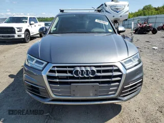 2018 Audi Q5 Premium Plus z VIN WA1BNAFY4J2068976, wystawiony jako Copart lot #59005005 z przebiegiem 121 247 mil mil oraz Szkoda całkowita • Salvage title. Historia ofert i sprzedaży dostępna na DreamBid. Obrazek 5.