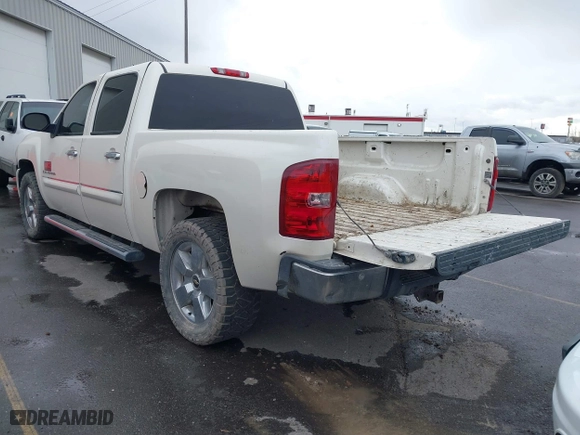 2009 Chevrolet Silverado 1500 LTZ with VIN 3GCEK33379G278538, listed as a IAAI auction lot 41713259 with 228,197 mi miles. Bid and sale history available at carsss.com. Image 3.