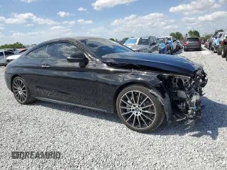 2018 Mercedes-Benz C 300 с VIN WDDWJ4JB0JF721390, выставлен на аукционе Copart как лот 50148695 с пробегом 72 436 миль миль и Списание • Salvage title. История ставок и продаж доступна на DreamBid. Изображение 4.