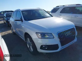 2014 Audi Q5 Premium Plus with VIN WA1LFAFP9EA063020, listed as a IAAI auction lot 41707155 with 122,030 mi miles. Bid and sale history available at carsss.com. Image 1.