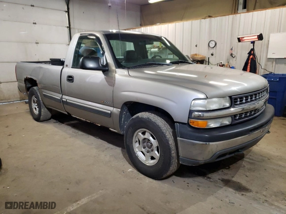 2001 Chevrolet Silverado 1500 with VIN 1GCEK14V41E242872, listed as a Copart auction lot 48852045 with 223,126 mi miles and Clean Title. Bid and sale history available at carsss.com. Image 4.