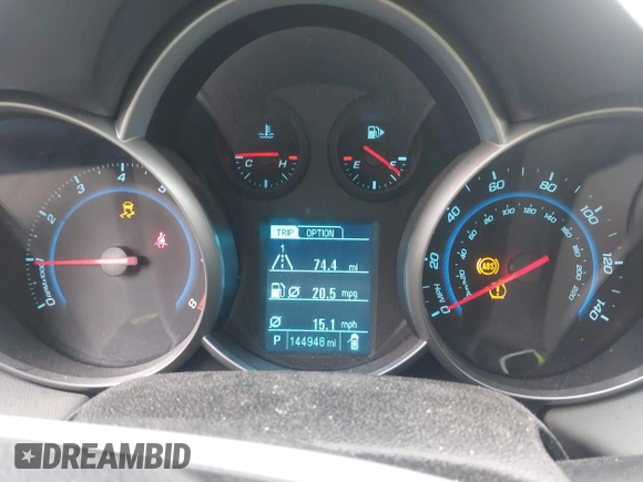 2014 Chevrolet Cruze LS z VIN 1G1PA5SHXE7351632, wystawiony jako IAAI lot #41795779 z przebiegiem 144 948 mil mil oraz . Historia ofert i sprzedaży dostępna na DreamBid. Obrazek 16.