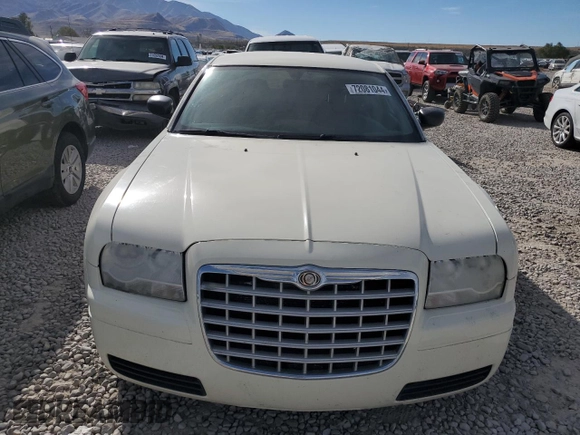 2005 Chrysler 300 with VIN 2C3JA43R25H616700, listed as a Copart auction lot 72081044 with 143,129 mi miles and Salvage Title. Bid and sale history available at carsss.com. Image 5.