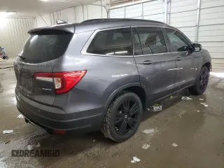 2022 Honda Pilot Special Edition with VIN 5FNYF5H23NB010910, listed as a Copart auction lot 52151915 with 68,967 mi miles and Salvage Title. Bid and sale history available at carsss.com. Image 3.