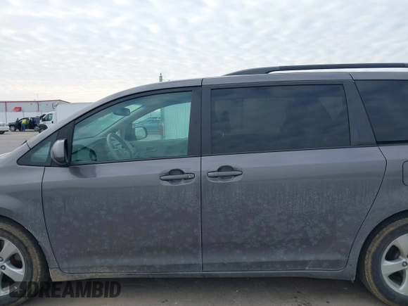 2012 Toyota Sienna LE AAS with VIN 5TDKK3DC0CS192952, listed as a IAAI auction lot 41694554 with 179,277 mi miles. Bid and sale history available at carsss.com. Image 14.