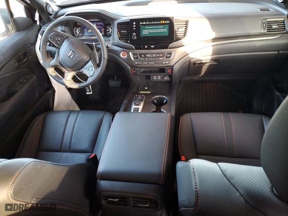 2024 Honda Passport TrailSport with VIN 5FNYF8H64RB019688, listed as a Copart auction lot 45953795 with 14,943 mi miles and Salvage Title. Bid and sale history available at carsss.com. Image 8.