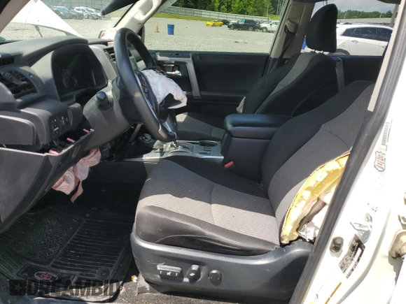 2021 Toyota 4Runner SR5 z VIN JTEMU5JRXM5915622, wystawiony jako Copart lot #56334495 z przebiegiem 109 774 mil mil oraz Szkoda całkowita • Salvage title. Historia ofert i sprzedaży dostępna na DreamBid. Obrazek 7.