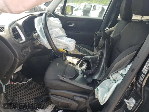 2018 Jeep Renegade Latitude with VIN ZACCJBBBXJPH52403, listed as a Copart auction lot 59636375 with 68,860 mi miles and Salvage title. Bid and sale history available at DreamBid. Image 7.