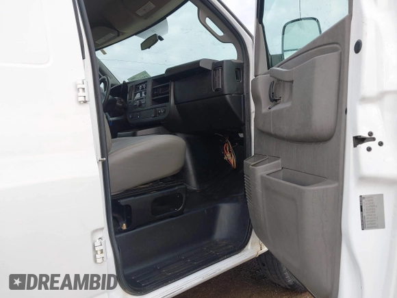 2017 Chevrolet Express Cargo with VIN 1GCWGAFF5H1246698, listed as a IAAI auction lot 42546142 with 186,229 mi miles and . Bid and sale history available at DreamBid. Image 18.
