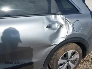 2022 Kia Niro LXS with VIN KNDCB3LC5N5512717, listed as a IAAI auction lot 41453629 with 94,756 mi miles. Bid and sale history available at carsss.com. Image 6.