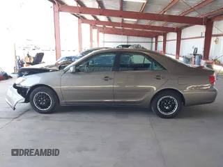 2006 Toyota Camry STD with VIN 4T1BE32K36U723879, listed as a IAAI auction lot 42007707 with 186,885 mi miles. Bid and sale history available at carsss.com. Image 14.