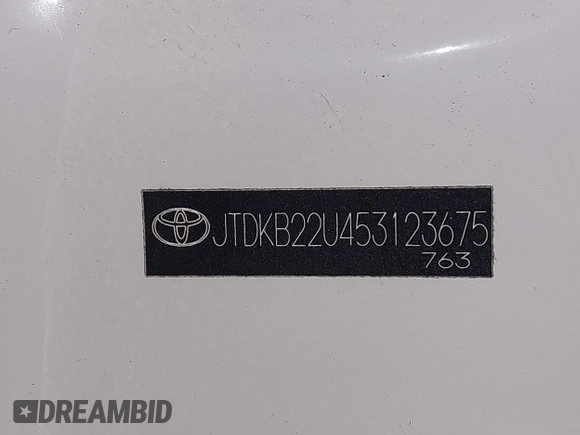 2005 Toyota Prius with VIN JTDKB22U453123675, listed as a IAAI auction lot 42115542 with 87,252 mi miles. Bid and sale history available at carsss.com. Image 18.