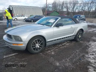 2006 Ford Mustang Standard with VIN 1ZVFT84N265143353, listed as a IAAI auction lot 41535584 with 149,857 mi miles and . Bid and sale history available at carsss.com. Image 2.