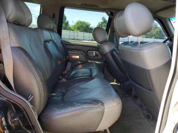 2000 GMC Denali with VIN 1GKEK13R4YR150964, listed as a Copart auction lot 80484214 with 176,859 mi miles and Salvage Title. Bid and sale history available at carsss.com. Image 11.