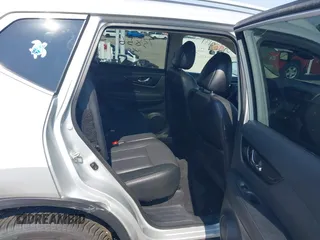 2017 Nissan Rogue SV with VIN 5N1AT2MV0HC832876, listed as a IAAI auction lot 42389131 with 73,856 mi miles and . Bid and sale history available at DreamBid. Image 8.