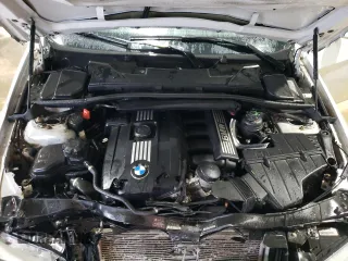 2011 BMW 3 Series 328i xDrive z VIN WBAPK5C50BA658828, wystawiony jako Copart lot #56841665 z przebiegiem 138 640 mil mil oraz Szkoda całkowita • Salvage title. Historia ofert i sprzedaży dostępna na DreamBid. Obrazek 11.