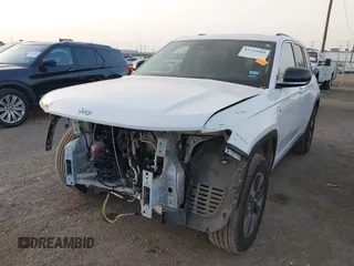 2022 Jeep Grand Cherokee with VIN 1C4RJYB63N8762798, listed as a IAAI auction lot 41723969 with 23,853 mi miles and . Bid and sale history available at DreamBid. Image 22.