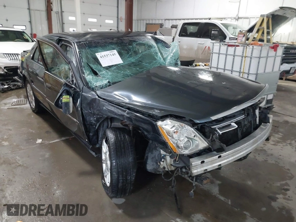 2009 Cadillac DTS w/1SA with VIN 1G6KD57Y69U109335, listed as a IAAI auction lot 41537145 with 1 mi miles. Bid and sale history available at carsss.com. Image 1.
