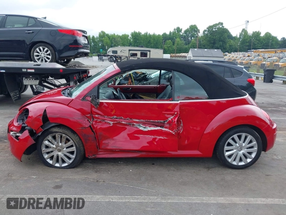 2008 Volkswagen Beetle SE с VIN 3VWRF31Y48M407840, выставлен на аукционе IAAI как лот 42381696 с пробегом 148 892 миль миль и . История ставок и продаж доступна на DreamBid. Изображение 15.