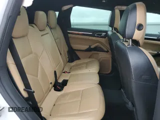 2014 Porsche Cayenne z VIN WP1AA2A26ELA97481, wystawiony jako Copart lot #53707755 z przebiegiem 185 787 mil mil oraz Szkody całkowita. Historia ofert i sprzedaży dostępna na DreamBid. Obrazek 11.