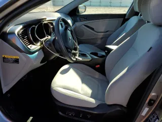 2013 Kia Optima LX z VIN 5XXGM4A76DG244326, wystawiony jako Copart lot #48129005 z przebiegiem 102 501 mil mil oraz Nie do naprawy • Non repairable. Historia ofert i sprzedaży dostępna na DreamBid. Obrazek 7.